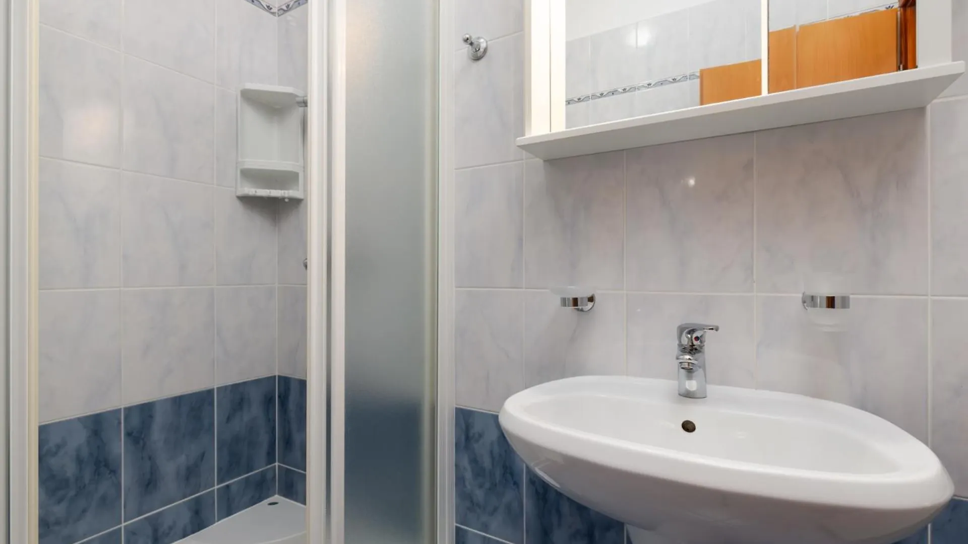 Rooms Of Uliana Funtana Apartman